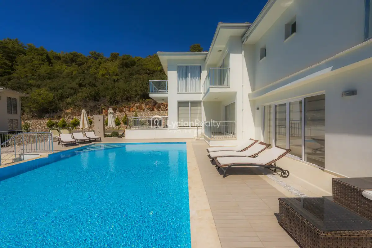 VILLA RESIDENCE | Luxury Villa in Turkey