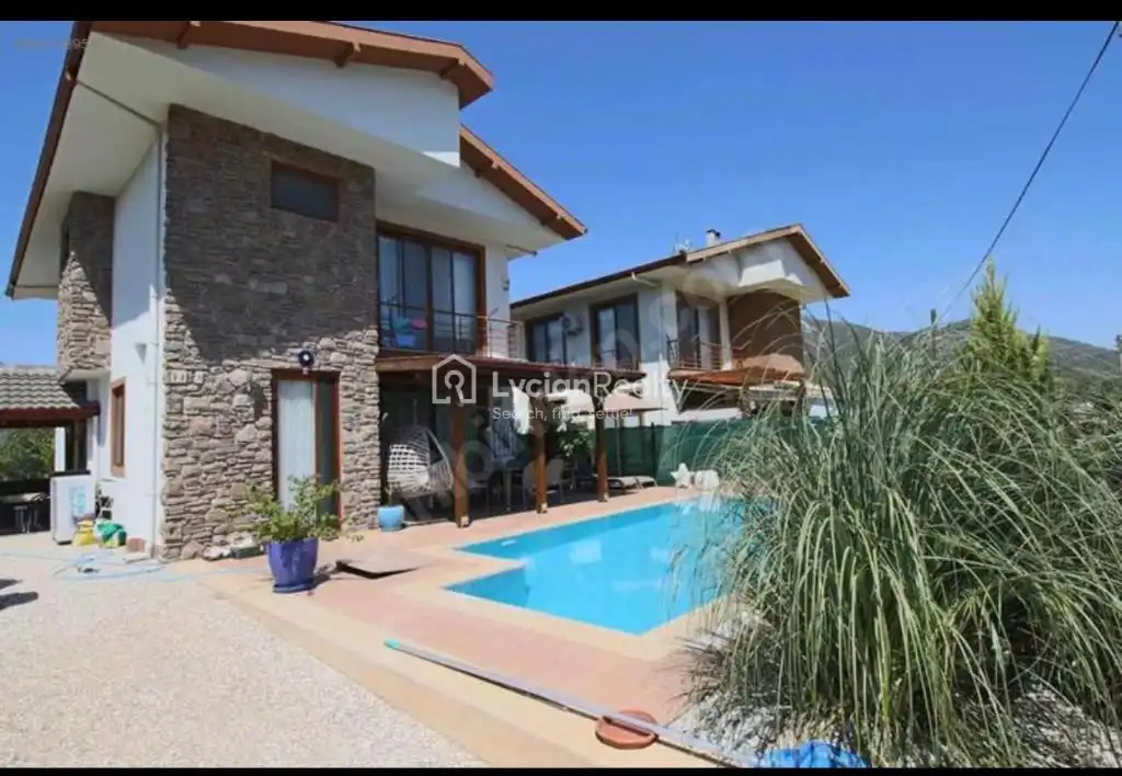VILLA DEEP | Villa for Sale with Private Pool