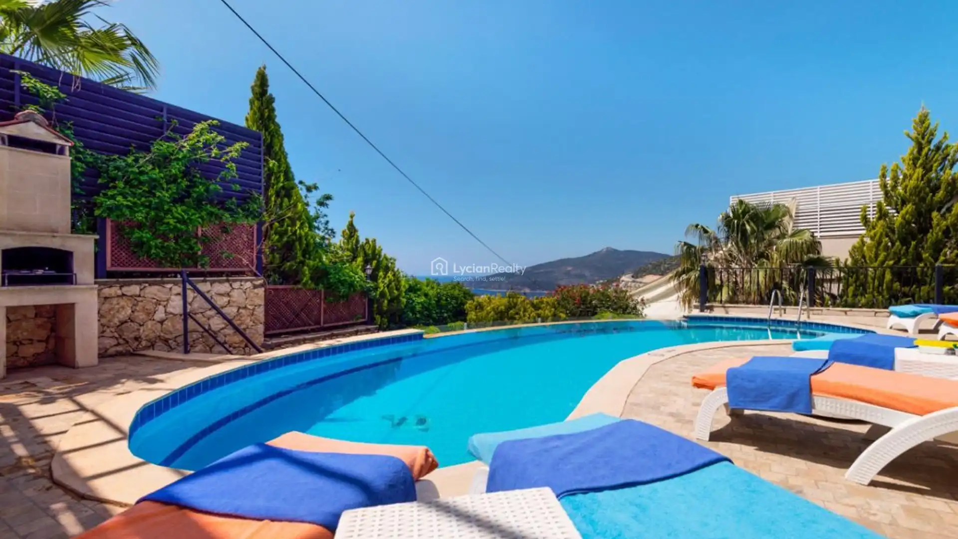 VILLA WHITE | Villa for Sale with Pool and Sea View