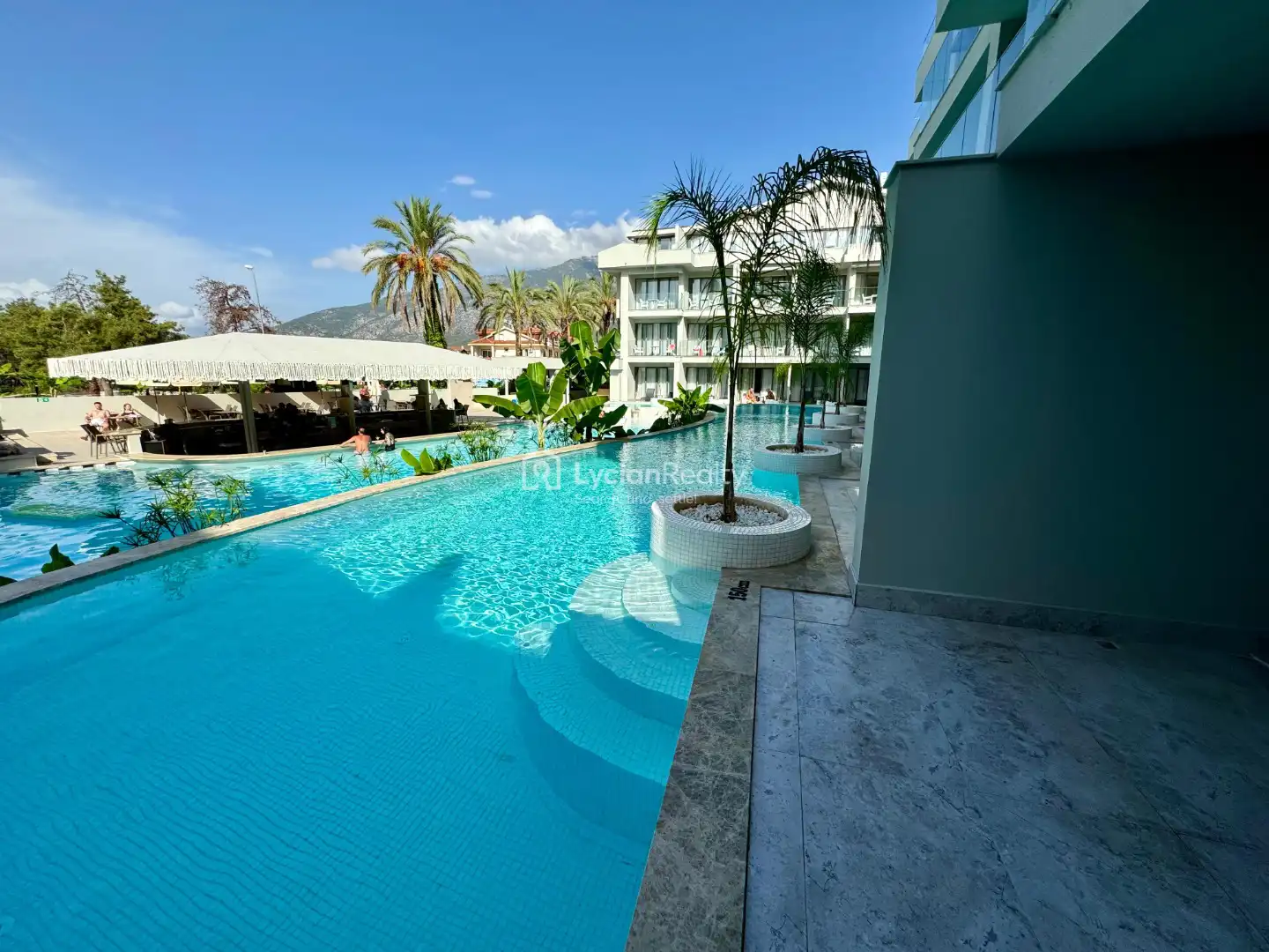 222 Swim Up Residence  | Turkey Residence