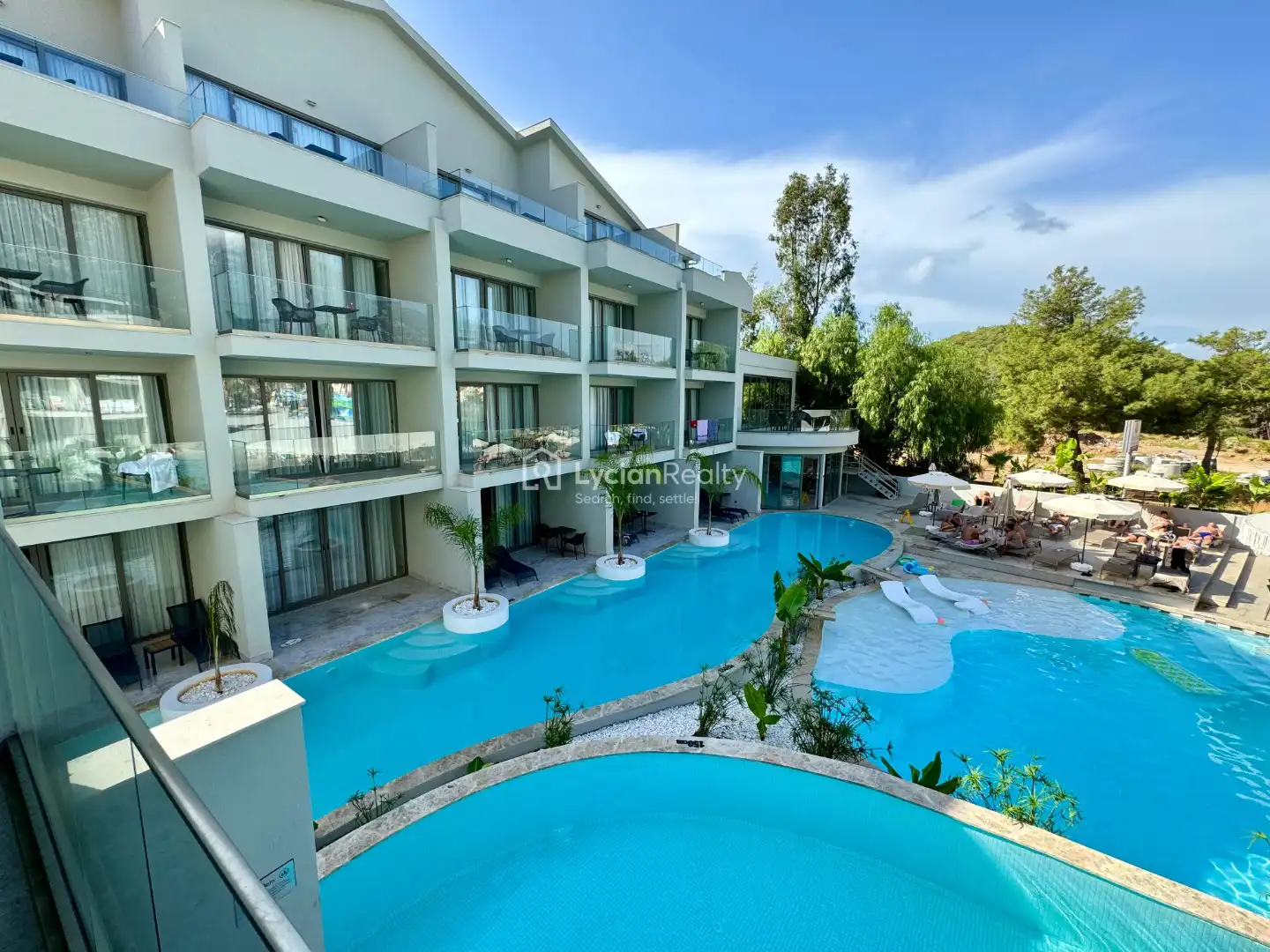 222 Swim Up Residence  | Turkey Residence
