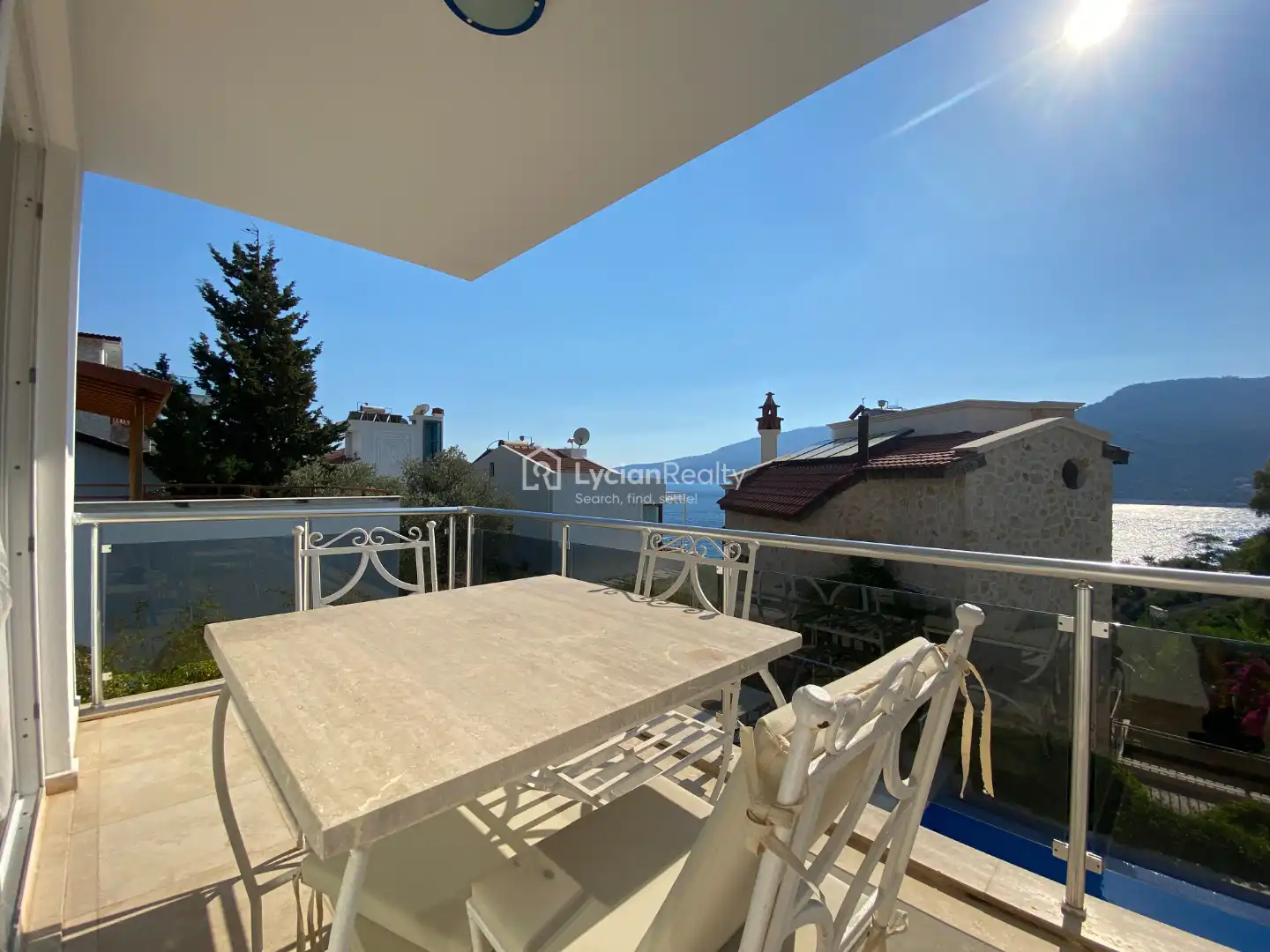 VILLA METIS | Villa with Jacuzzi and View