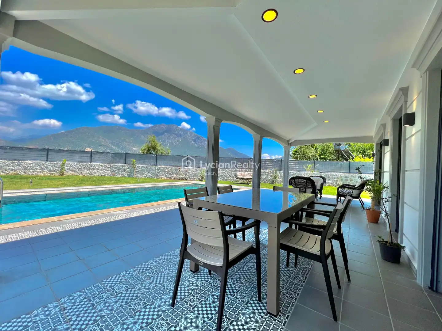 Villa For Rent | For 8 people | VILLA PALAZZO