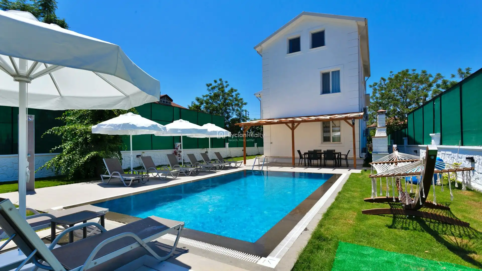 Villa With Indoor Pool | VILLA GARDEN