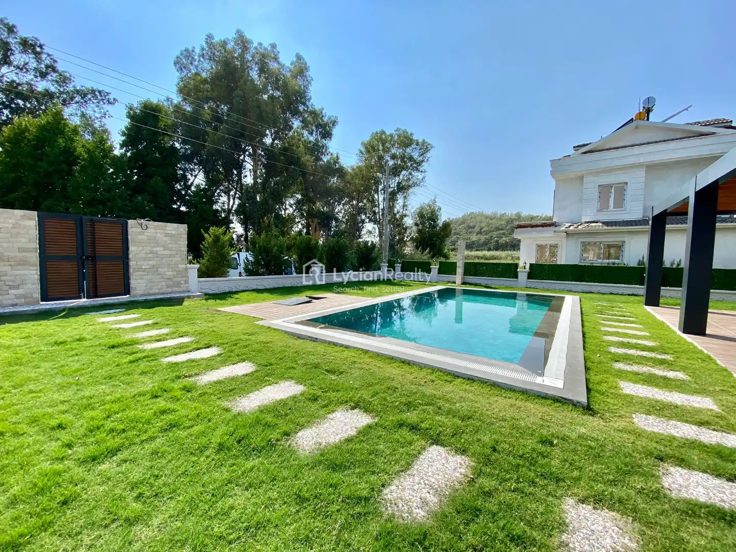 VILLA WOLF | Villa with Private Pool