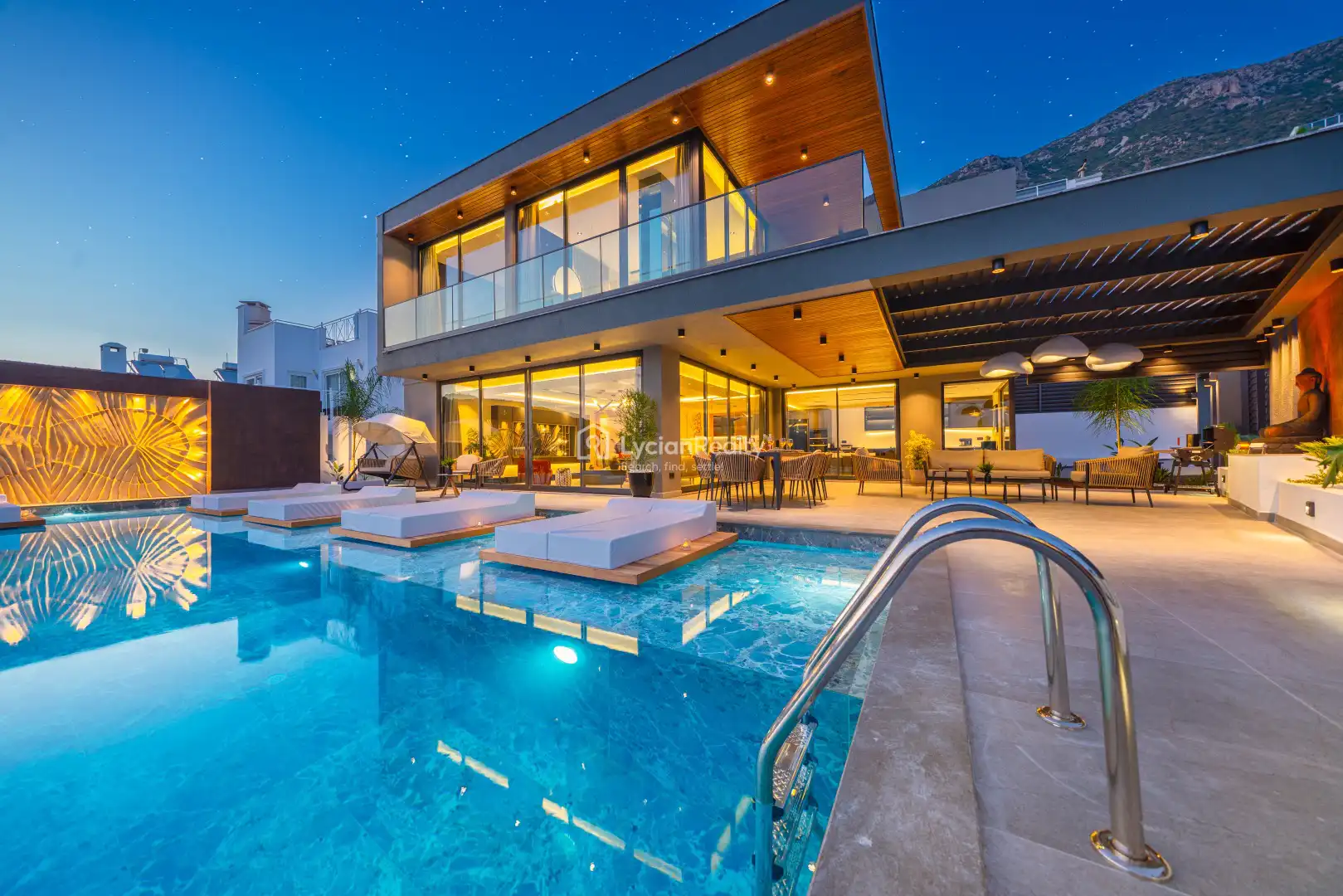 VILLA SUPERMOVIE | Stylish Villa in Antalya, Turkey