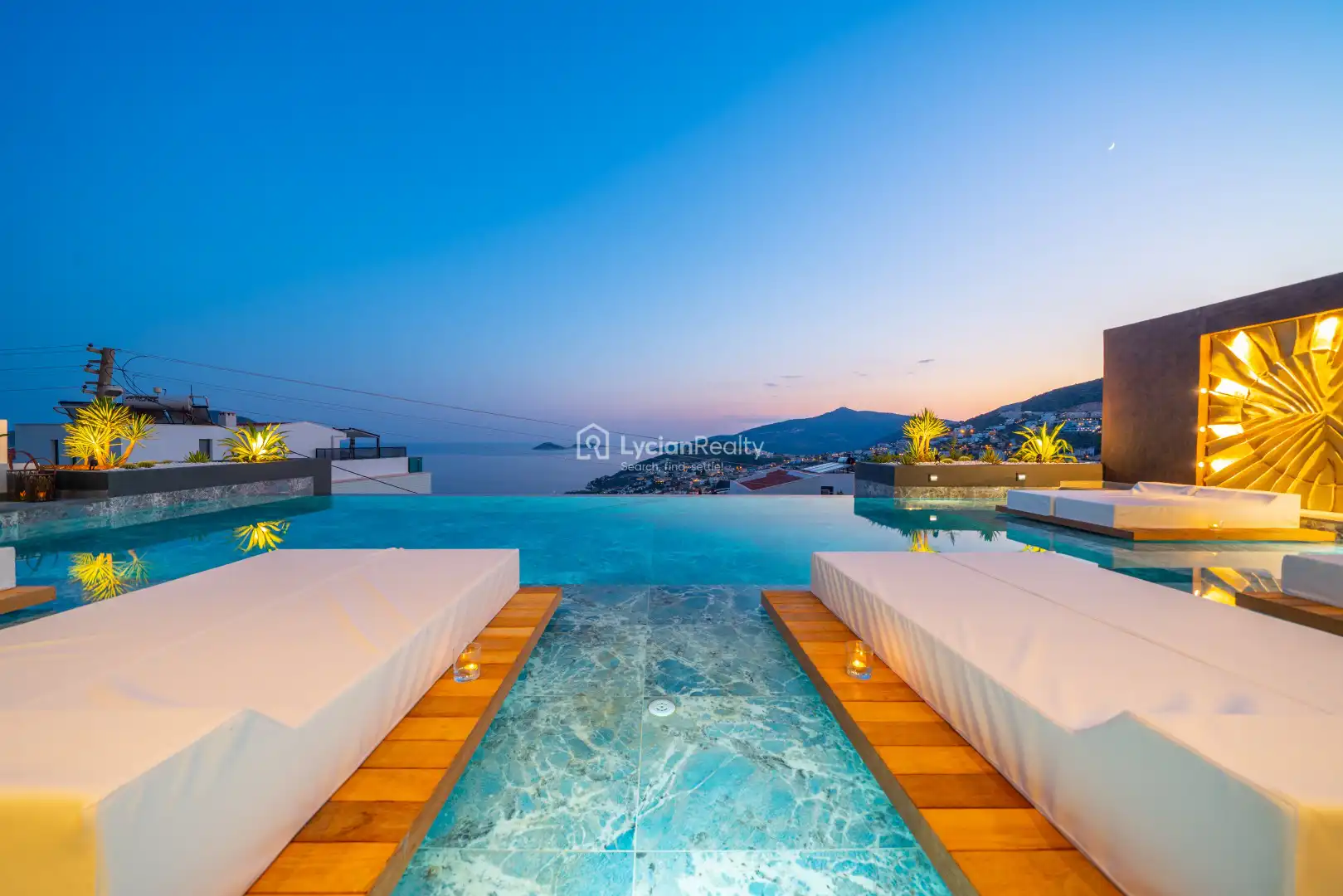 VILLA SUPERMOVIE | Stylish Villa in Antalya, Turkey