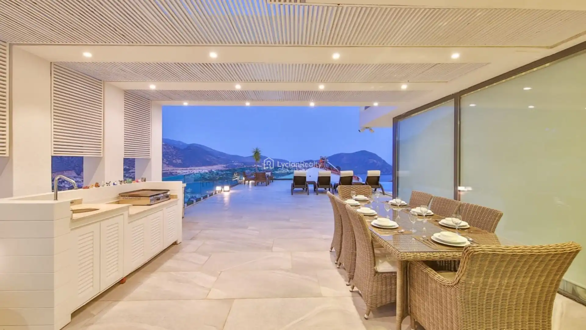 VILLA VOGUE | Luxury Design Villa