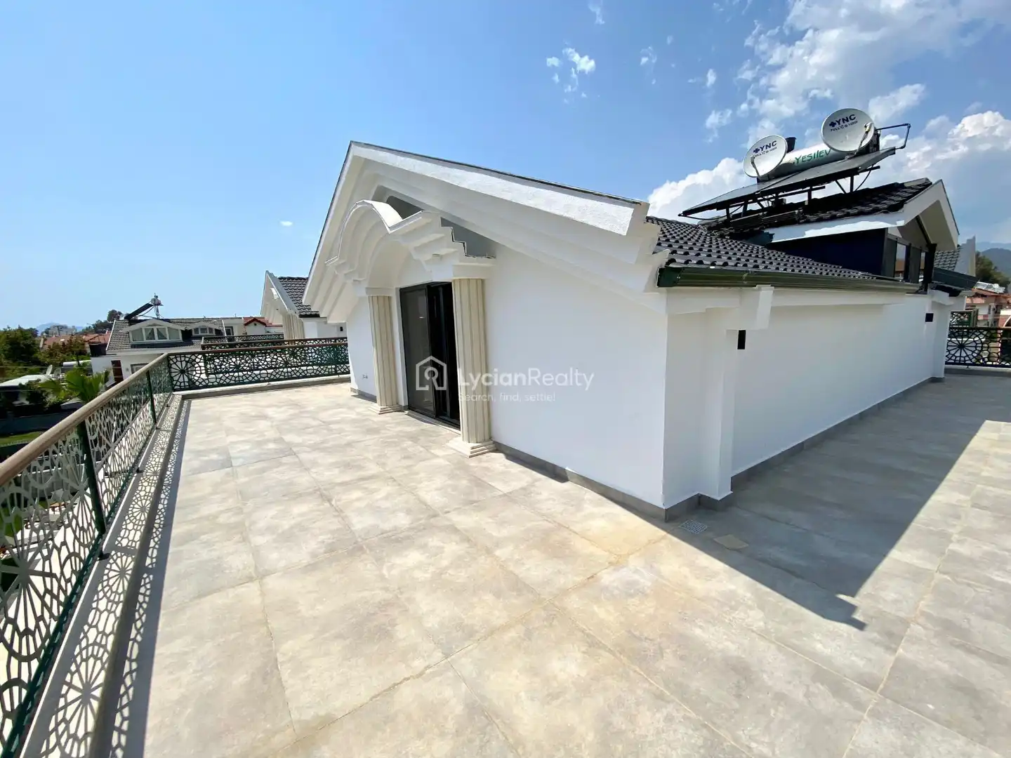 VILLA KING | Villa for Fale with Jacuzzi, Sauna and Hobby Room
