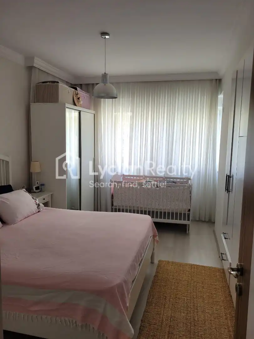 FLAT LUNA | Apartment For Sale Walking Distance To The Beach