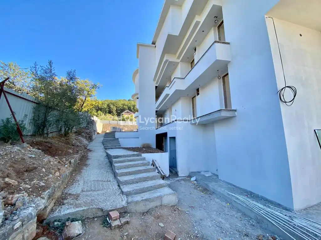 FLAT RESIDENCE 222 | Turkish house in excellent location